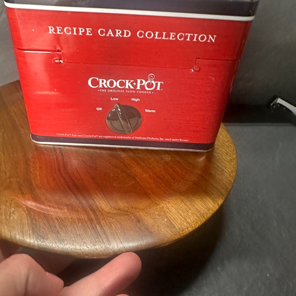 Crockpot Recipe Card Collection Box collectable . - Picture 7 of 7